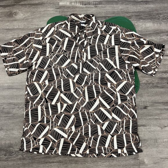 Manuhealii Hawaii Mens Large Kahuli Shell Print Short Sleeve Pullover Aloha Shir - Picture 1 of 6
